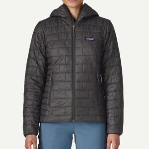 women color black nano puff hoody